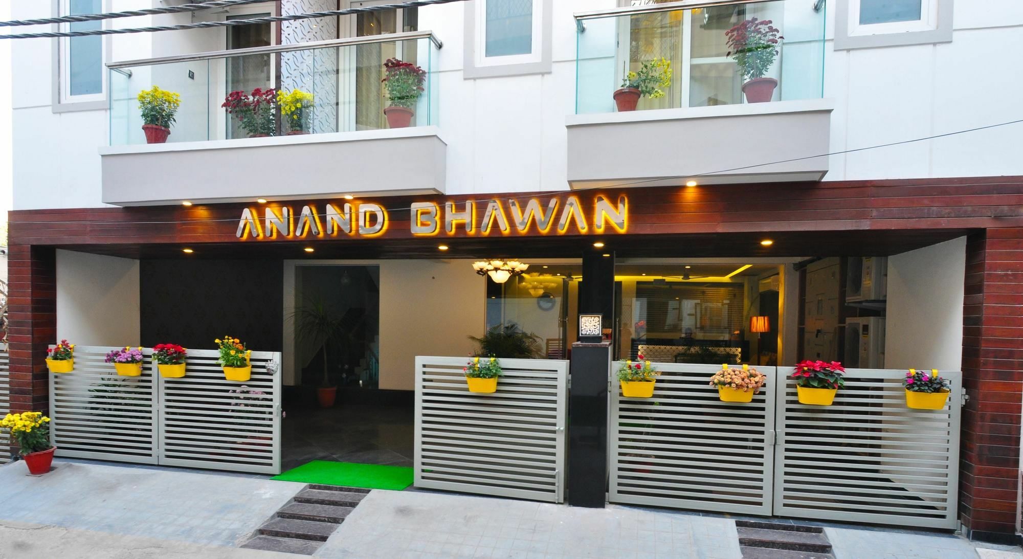 Отель Anand Bhawan Нью-Дели Экстерьер фото